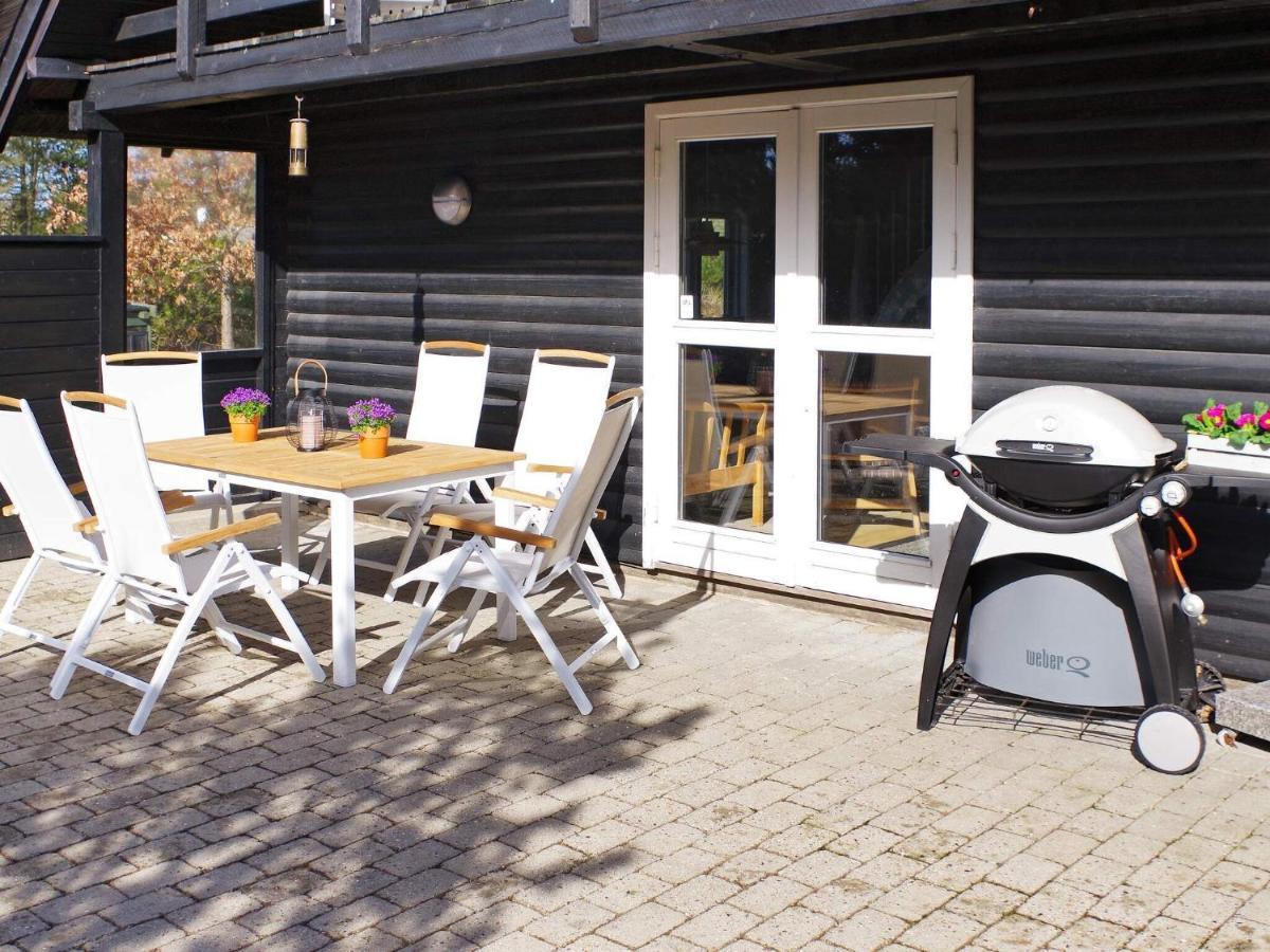 6 Person Holiday Home In R M Vesterhede Exteriör bild