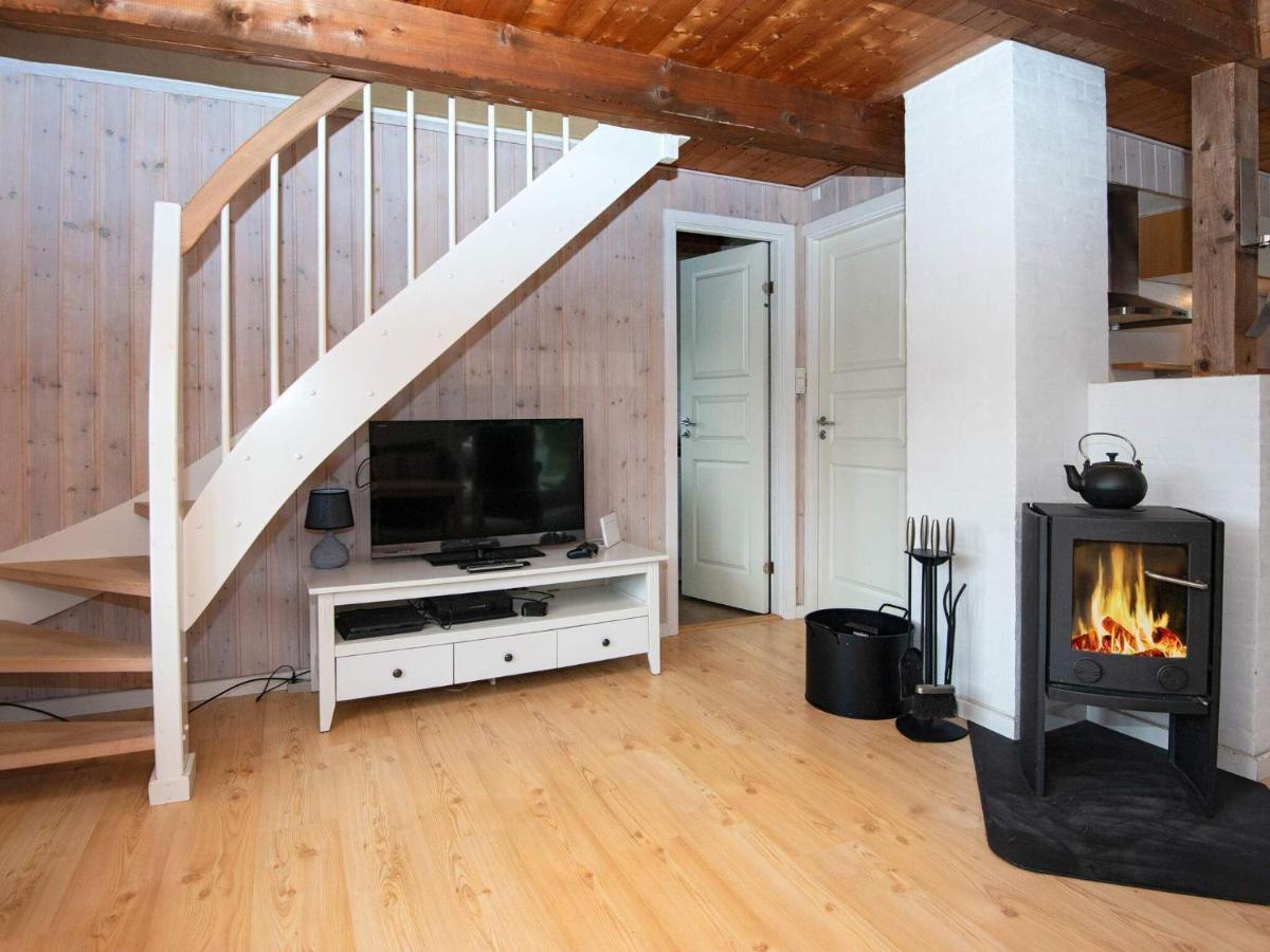 6 Person Holiday Home In R M Vesterhede Exteriör bild