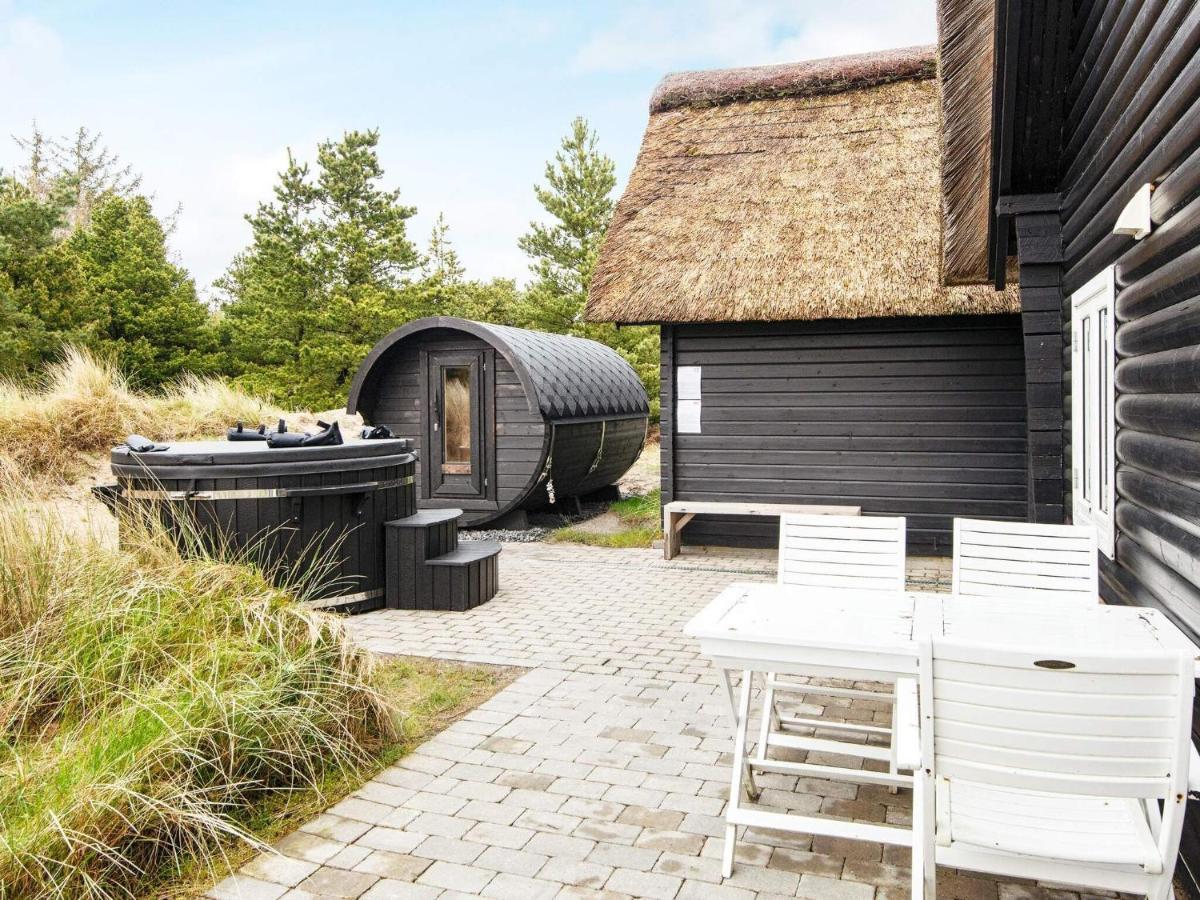 6 Person Holiday Home In R M Vesterhede Exteriör bild