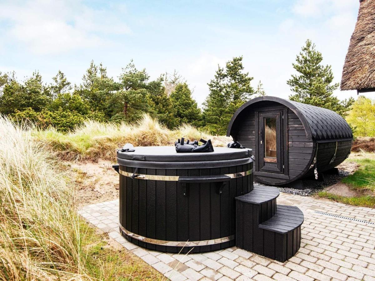 6 Person Holiday Home In R M Vesterhede Exteriör bild