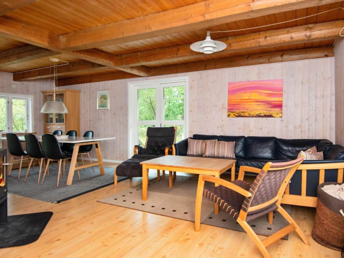 6 Person Holiday Home In R M Vesterhede Exteriör bild